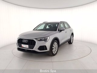 AUDI Q3 35 TFSI Business